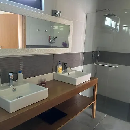 Moradia Com Piscina No Canico Exterior photo